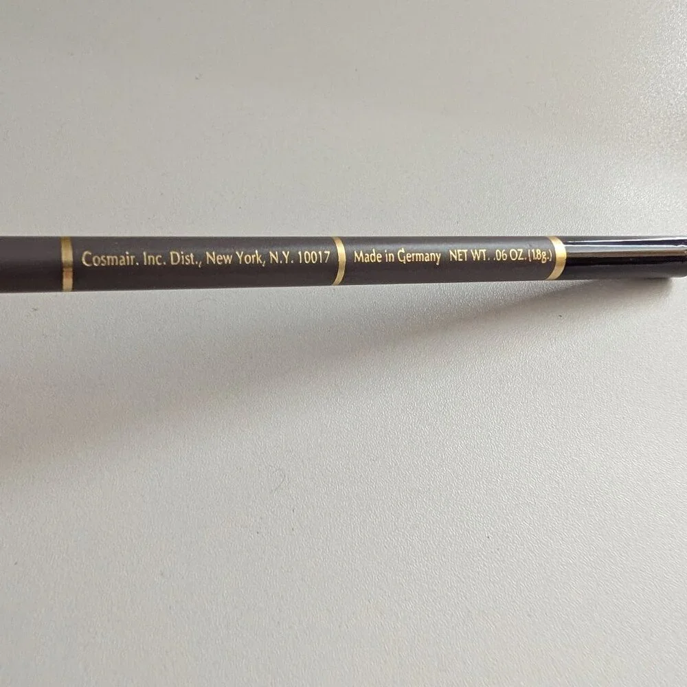 L'OREAL Le Grand Kohl Perfectly Soft Liner Le Plum Full Size .07oz